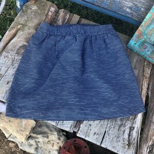 2/$25 Banana Republic Striped Mini Skirt Navy and White size 4